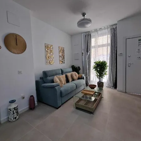 Moderno Apartamento 2 Junto A Calle Marmoles Malaga