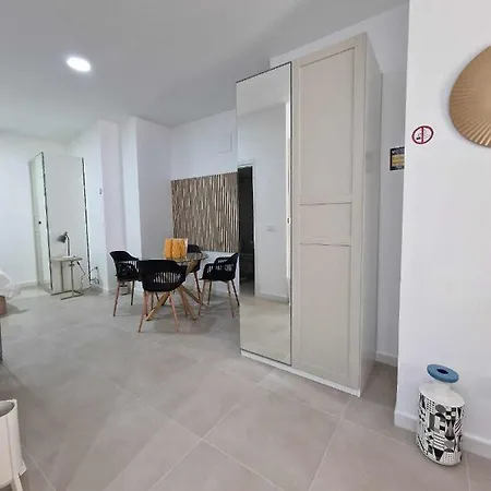 Apartment Moderno Apartamento 2 Junto A Calle Marmoles