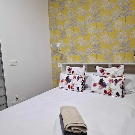 Moderno Apartamento 2 Junto A Calle Marmoles Malaga